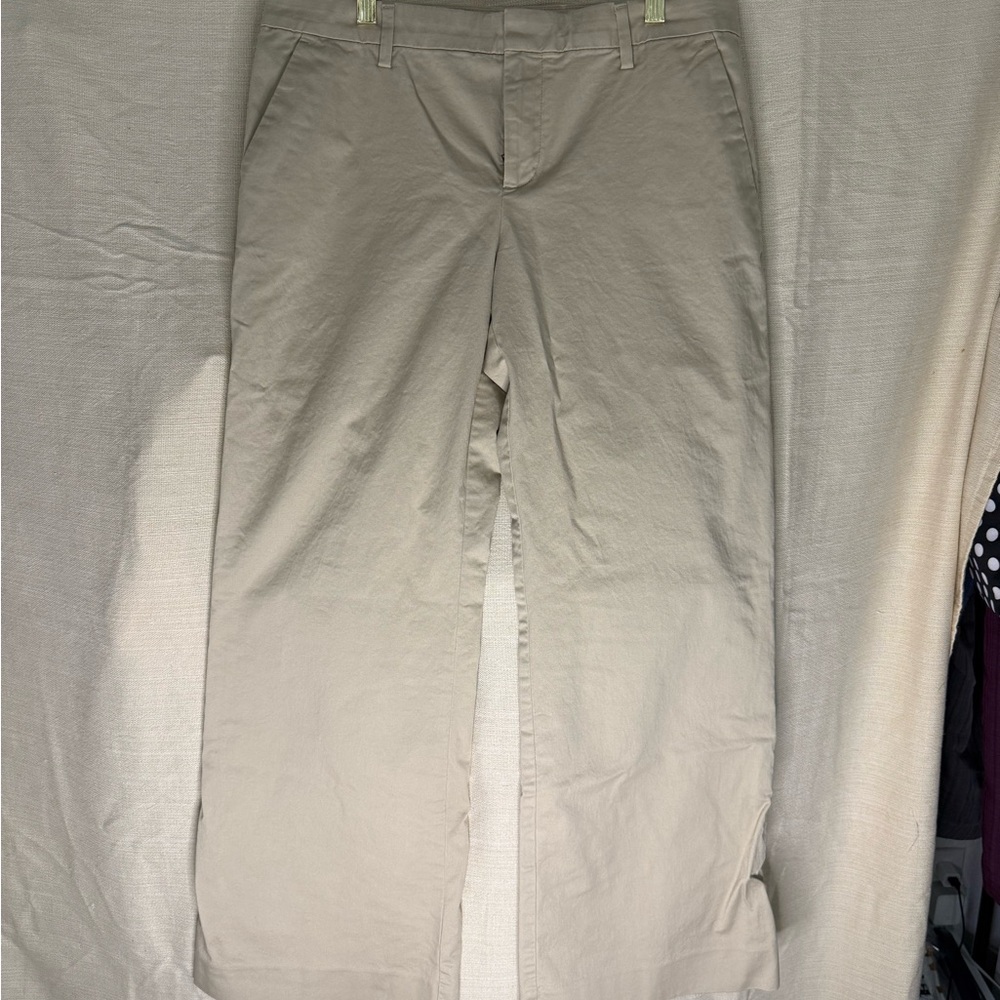 GAP Woman's Khaki Chinos